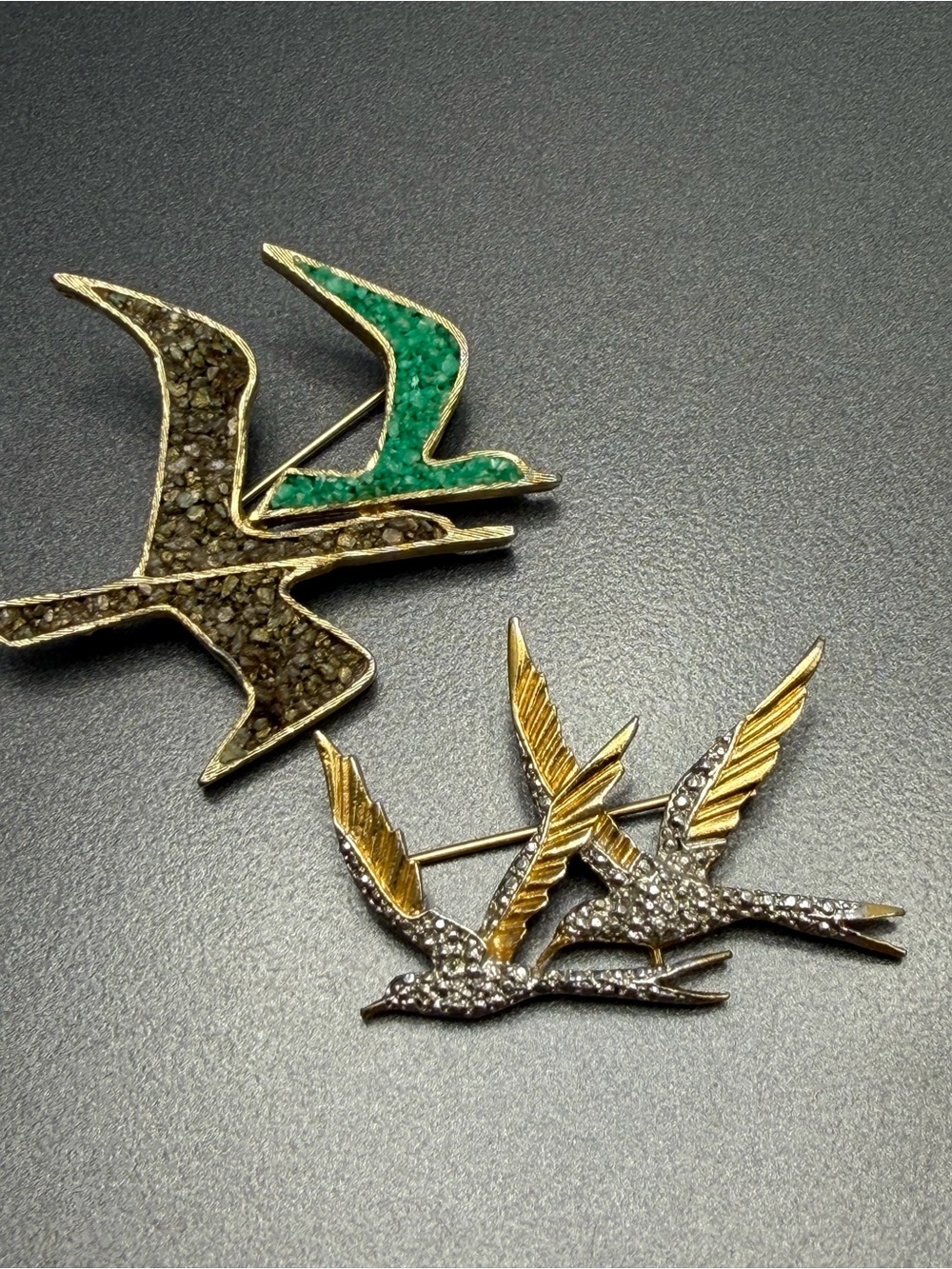 💙💙2/$20 Vintage Gold Tone Bird Brooches Tortolani  and Michelle Lynn
